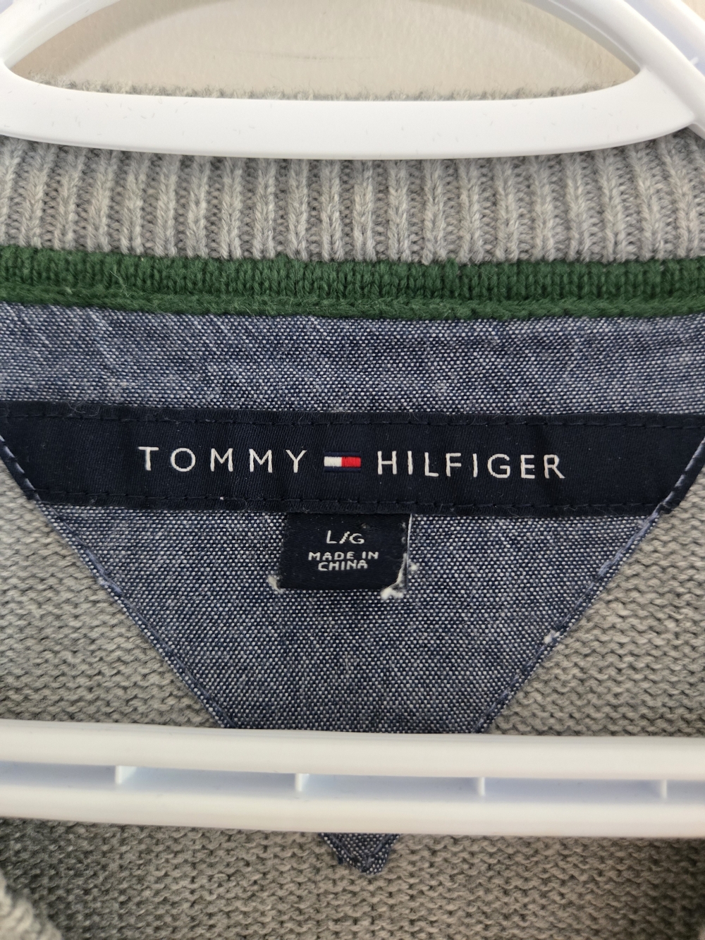 Tommy Hilfiger Gray & White Striped Crewneck with Green Stripe - Picture 3 of 7